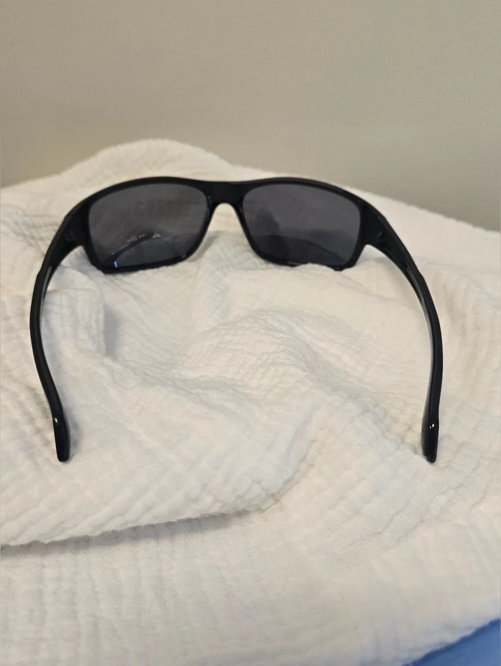 Bulova Coronado Wraparound Sunglasses Shiny Black 62-16-136 Unisex Vintage Style